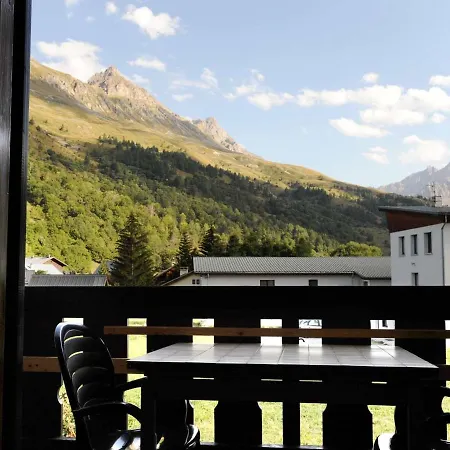 2 Pieces, 4 Pers, Sud, Balcon A - Fr-1-263-139 * Valloire